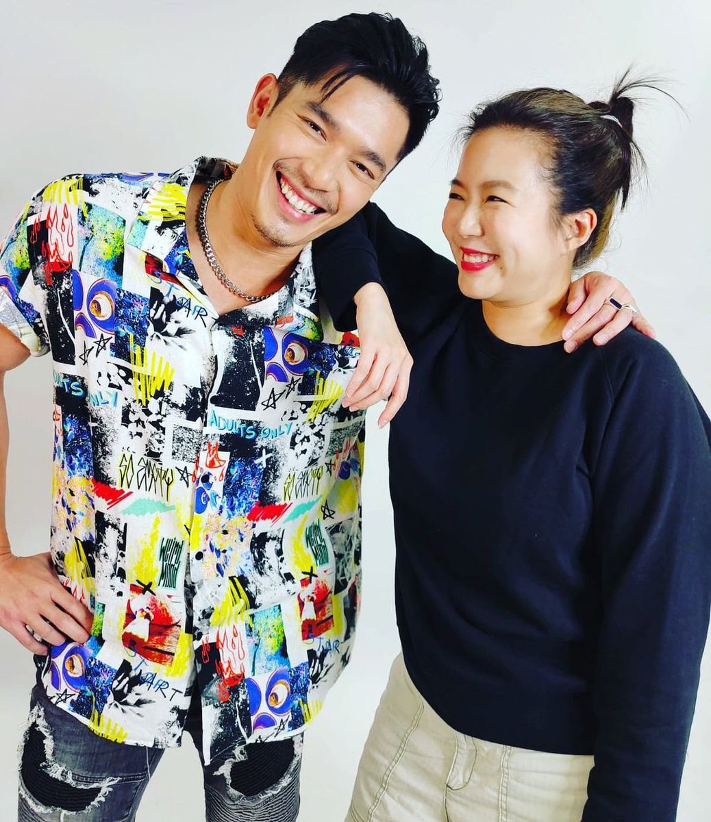 RBKD's tweet photo. Before the next show, see you tonight at 9pm on Channel 8 in #misterflower #花花公子! What happens when #Ruivin is now Huahua/Xueli-GaoGongzi? 🤔

Missed any eps? You can now catch up on https://t.co/U2NgGVxYxz (link in bio) #ruien https://t.co/l40Txjmh9B