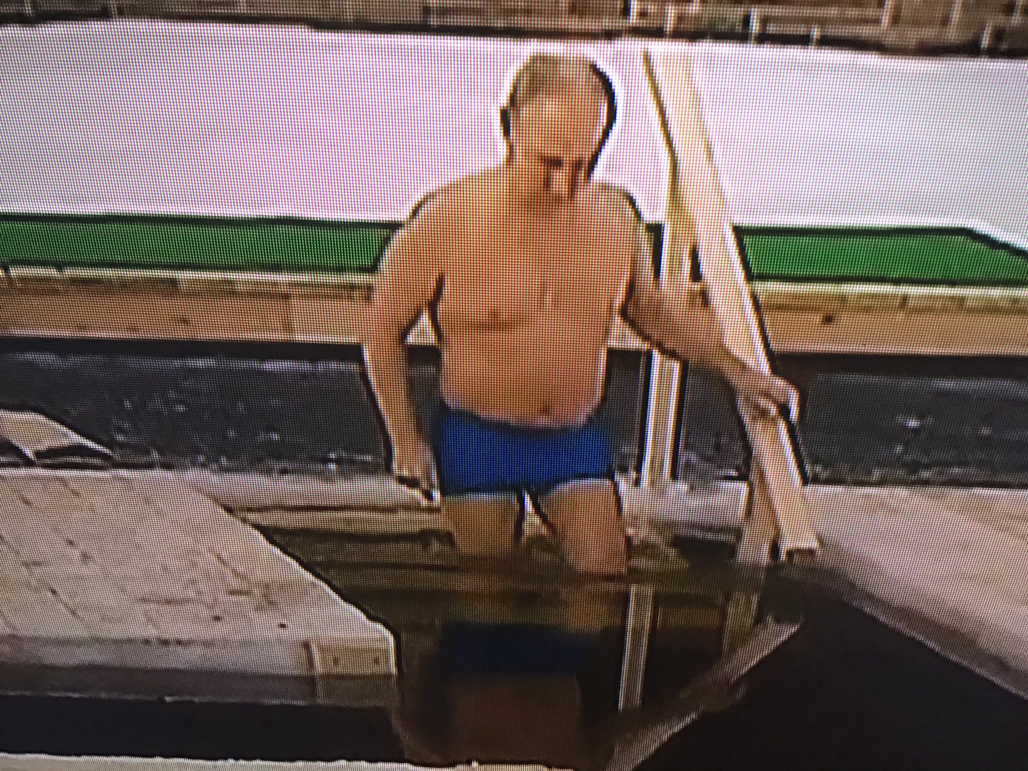 Путин в плавках