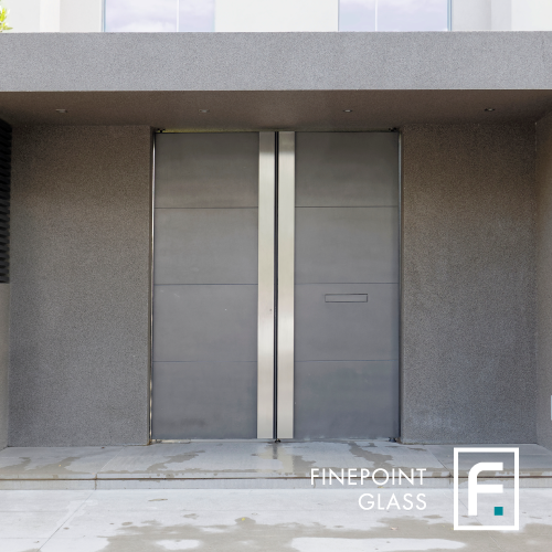Glass_Finepoint's tweet photo. Configure the luxury front doors to meet your design perfectly, by choosing the size, colour inside and out, cladding material, hardware, and integrated LED lighting in the doors and handles.
https://t.co/latBkximFs https://t.co/rfTJq6Ii1Q
