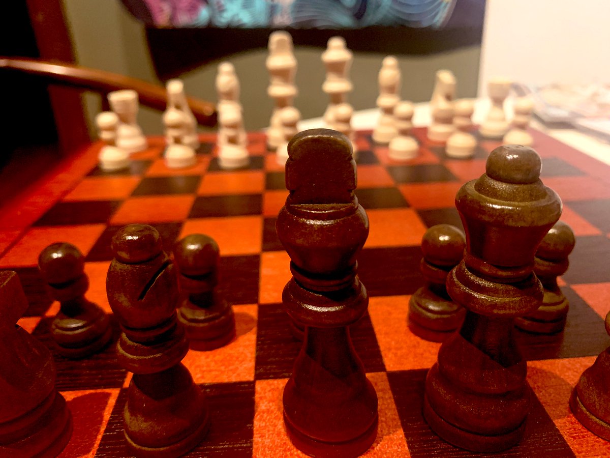 yopasta's tweet image. Man I can’t get a chess game. @Fiorella_im quit our last game cause I had her against the ropes and @JonathanMayorca won’t play me anymore cause I check mated him in 5 moves. It’s lonely here at the top.