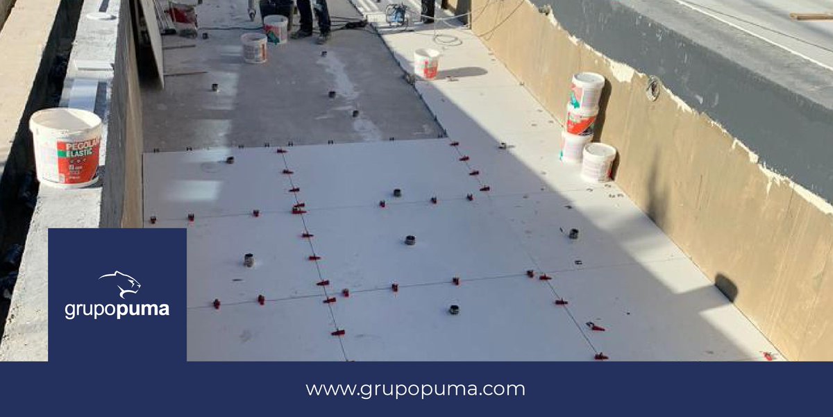 OBRA NUEVA / Colocación de mármol compacto de #granformato de #Quarella con Pegoland® Elastic de la mano de #MármolesPedroLifante

La pieza es una fusión de mármol y resina, con lo que únicamente se recomienda su adherencia con #PegolandElastic de #grupopuma

#siemprecumplimos