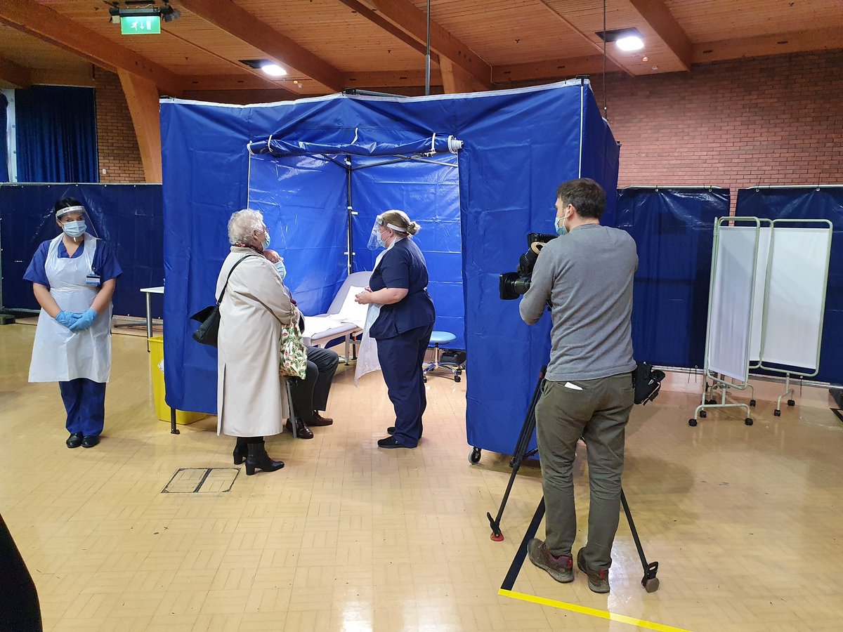 Super busy hosting media all day - thanks particularly to  @edwardjsault who broadcast live lunchtime and evening for  @BBCSouthNews and  @TristanPascoe who was on site super early for  @BBCRadioSolent! So important that we spread the news and encourage people to be vaccinated