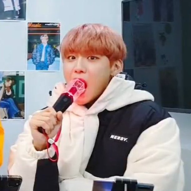 นมข้าวโพด🌽 ( not very active ) tweet media
