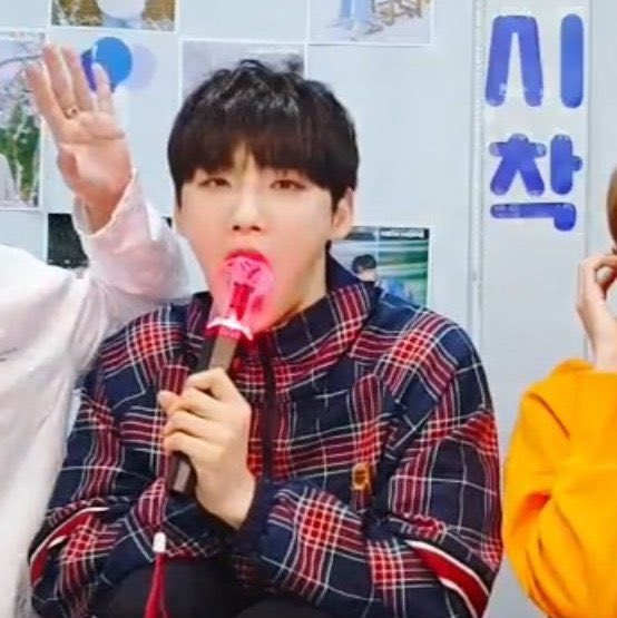 นมข้าวโพด🌽 ( not very active ) tweet media