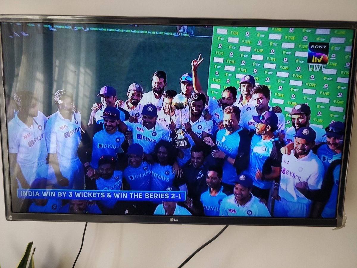 What an amazing performance by this young Indian team. To hell with all those Cricket pundits who wrote this indian team down after the Adelaide match. Three cheers for this team who went against all the odds to beat this strong Australian team. #INDvsAUS #Fortressbreached