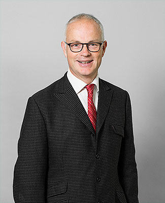 4PBFamilyLaw's tweet photo. Chris Hames QC, @famlawinaction and @CharlotteNBaker represent the appellant mother in Re H-NB, instructed by @GoodmanRay1 https://t.co/anrrARTDuR