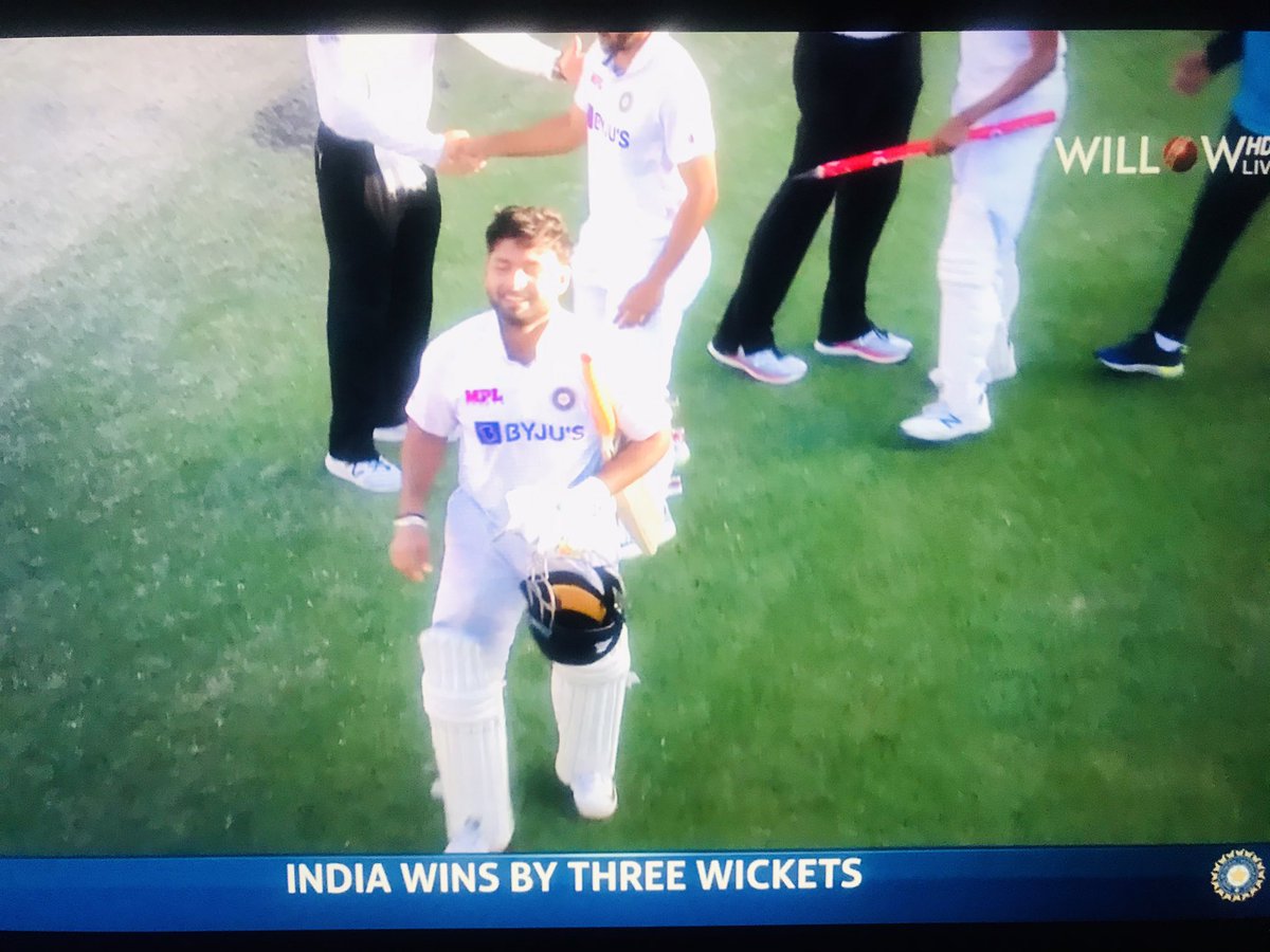 asharmash's tweet photo. Take a bow #TeamIndia #indvsaus2021 #Gabba What a win...the greatest test series ever! Series 2-1 in India’s favor. 🙏🏼🇮🇳 @RishabhPant17 @BCCI @ajinkyarahane88 @RealShubmanGill #BorderGavaskarTrophy https://t.co/VWPueRYNwm
