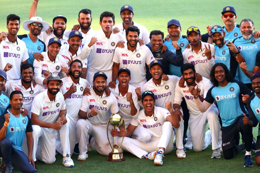 i_Naneeee's tweet photo. Someone plz make a frame this pic and gift for mee
#INDvsAUS
#ComeToGabba https://t.co/8VZW7mSv8j