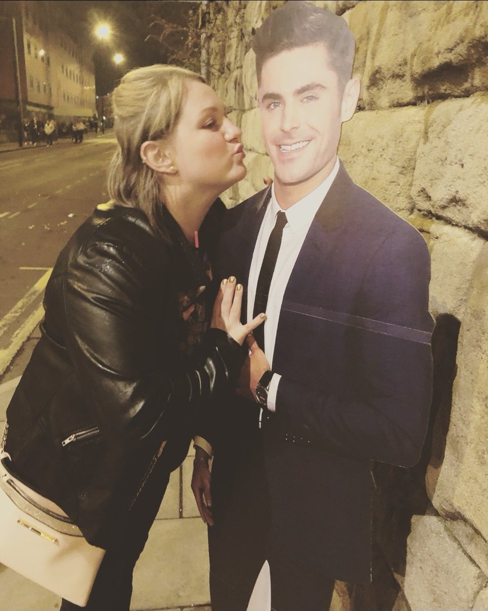 Chapper17482124's tweet photo. @TheSandK I won Zac Efron at Bongos Bingo and we took him around Newcastle for the night. 😆 https://t.co/nYUNNSy3TB