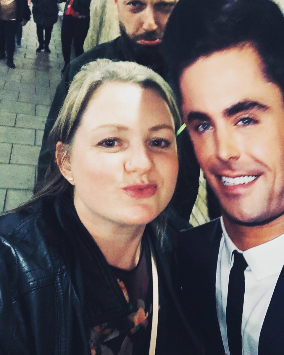 Chapper17482124's tweet photo. @TheSandK I won Zac Efron at Bongos Bingo and we took him around Newcastle for the night. 😆 https://t.co/nYUNNSy3TB