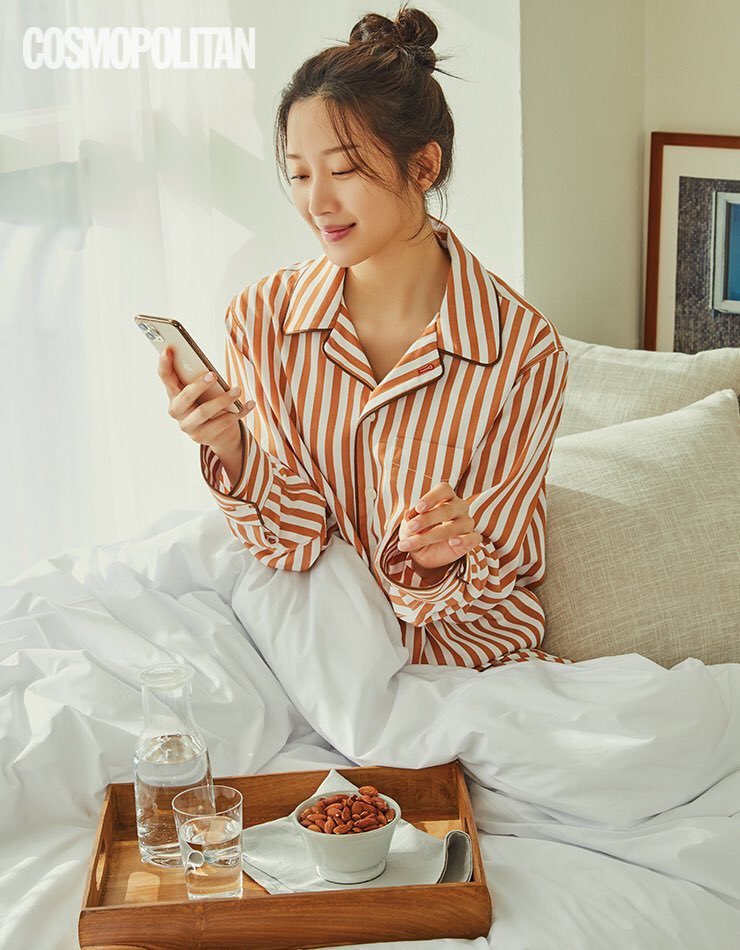 langqiaos's tweet photo. #문가영 for cosmopolitan korea https://t.co/lCKjCxn9DJ