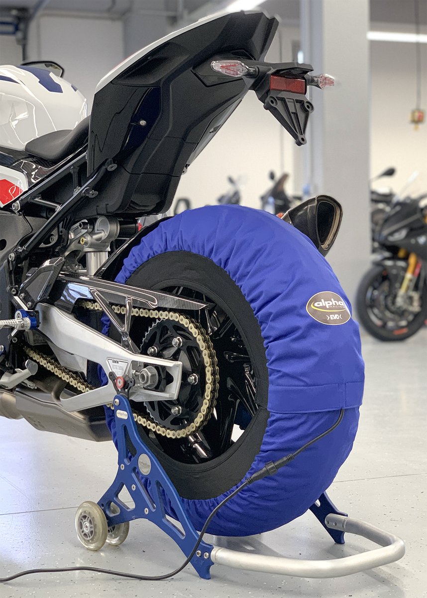 alphaRacing tweet media