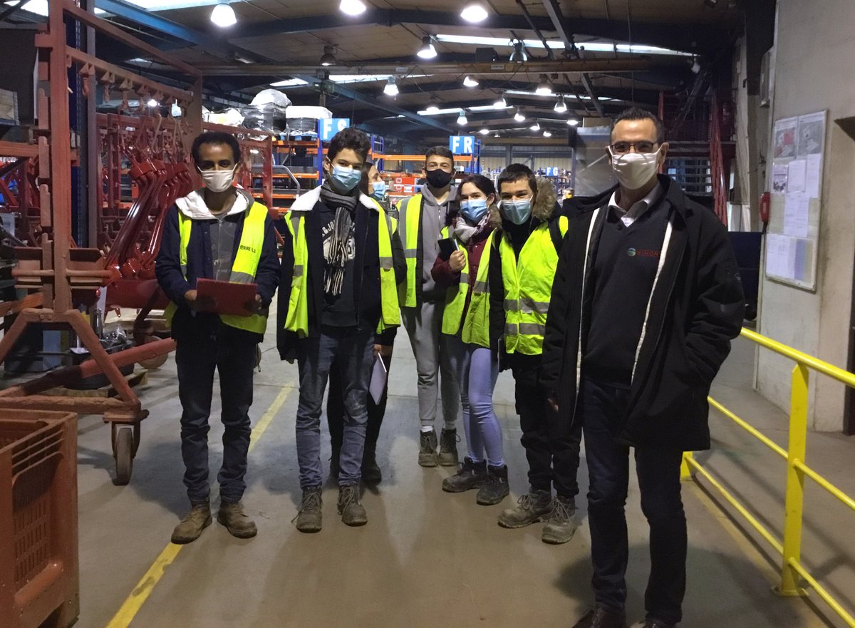 SimonGroup_'s tweet photo. 🎓🚜🌱 It is with pleasure that Friday we welcomed students of the Bac pro horticultural crops of the @Briaceformation high school in our factory. It was an opportunity for them to discover an important leader in the mechanization of vegetable growing. https://t.co/JWQ57r35u3