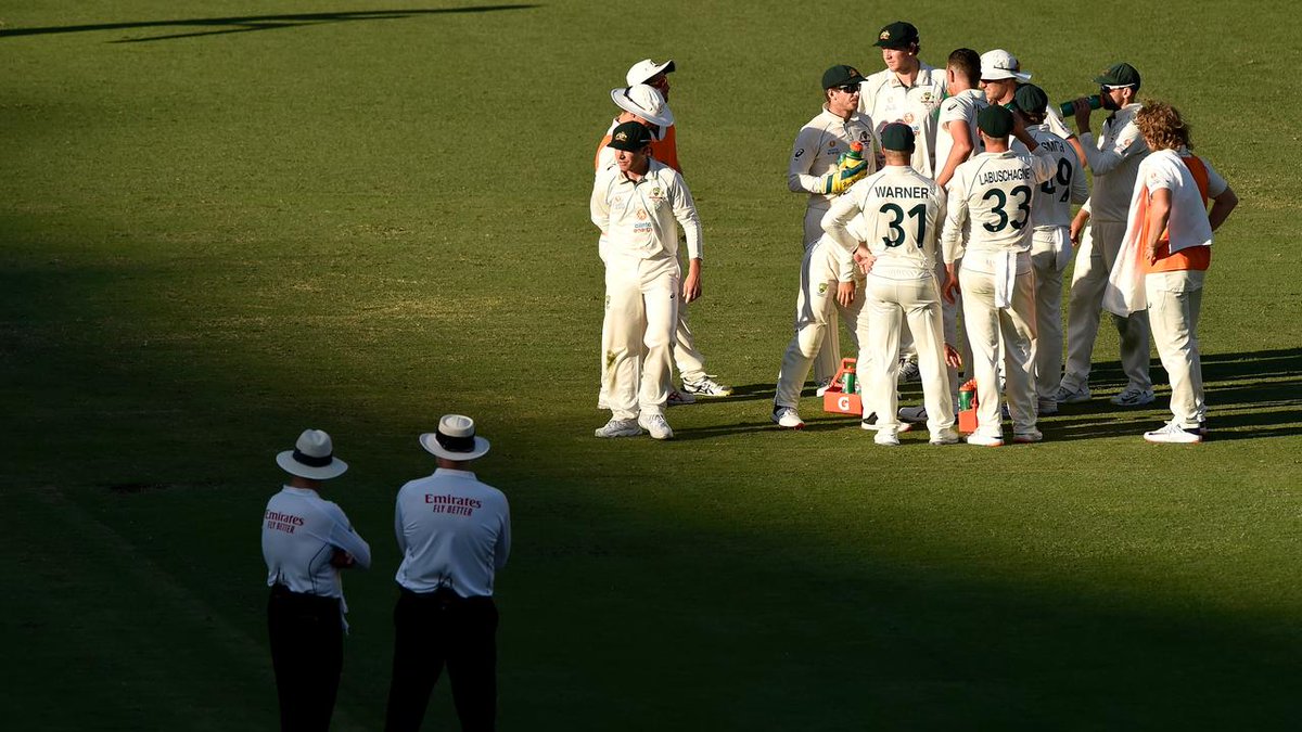 cmail_sport's tweet photo. 🥊| "When an opposition team loses all four tosses, their captain, seven players through injury and still spank your regal backside down you’ve got problems."

@craddock_cmail pulls no punches analysing Australia's fourth Test loss: https://t.co/c8qYj12uTM https://t.co/C26uz2vSbH