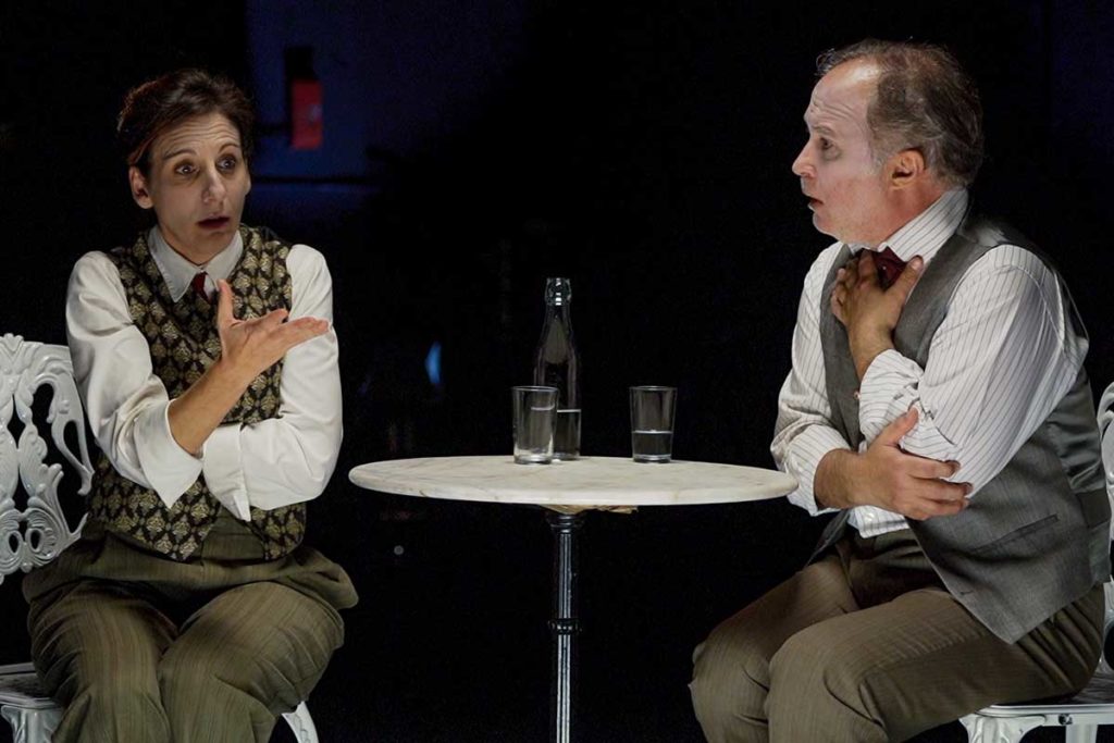 VUELVE - Los que hablan 🎭
Una vez más tenemos oportunidad de ver en el escenario de <a href="/teatroabadia/">Teatro de La Abadía</a> a Malena Alterio y <a href="/BermejoLuis/">Luis Bermejo</a> con esta celebradísima propuesta de Pablo Rosal, ¿aún no la has visto? 👉 bit.ly/3oYH0lN