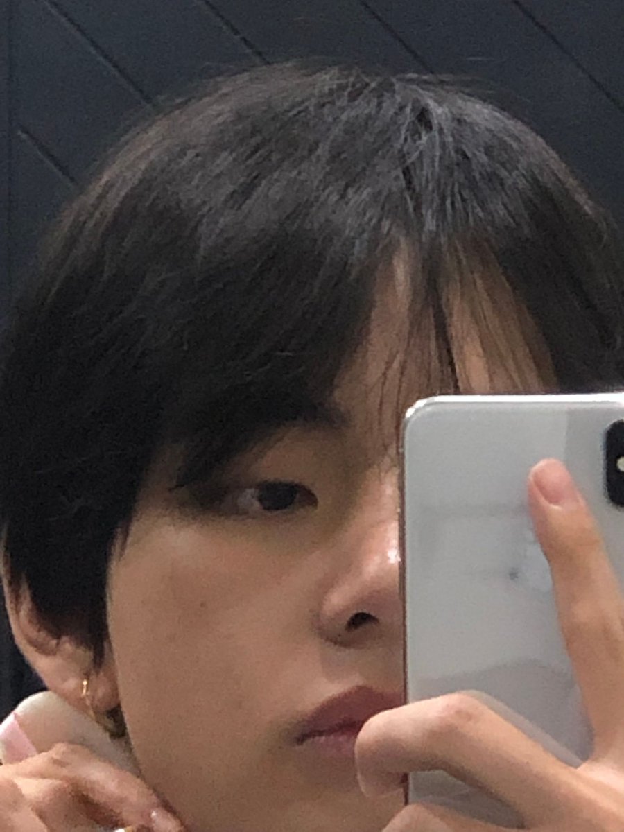 Dat15893153's tweet photo. #TaehyungYouArePerfect https://t.co/w2d51tJVQj