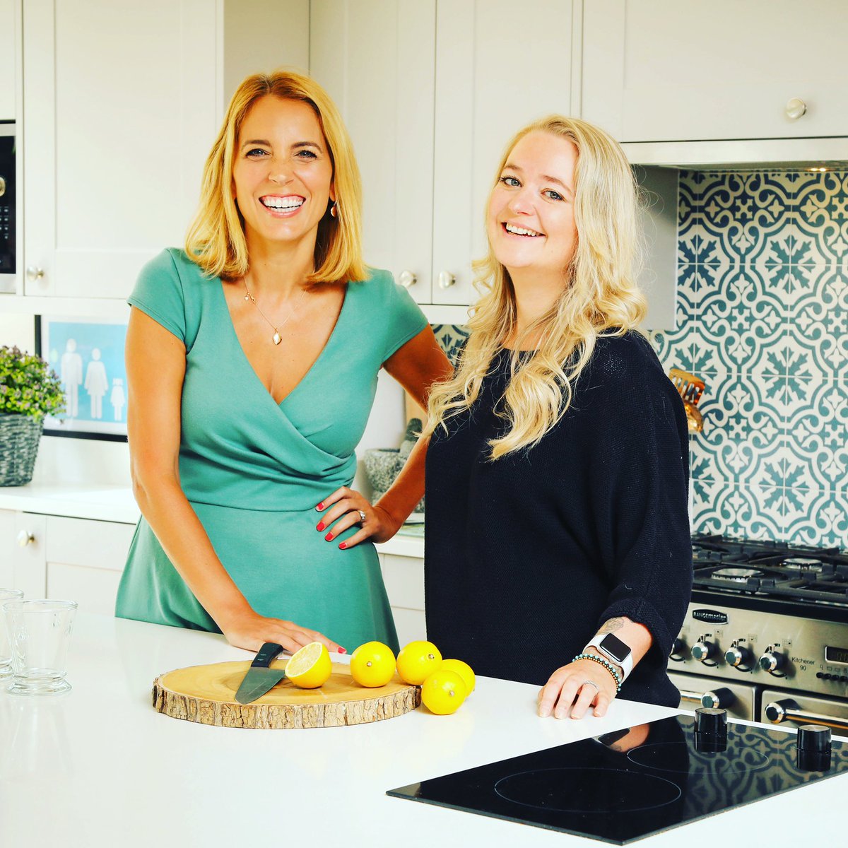 Tomorrow at 4pm I’ll be a guest on <a href="/ES_Entrepreneur/">Emma Sinclair MBE</a> #founderhour along with Thea from <a href="/thebrooksocial/">The Brook: Plant-Based Kitchen</a> and Helen from <a href="/Imagination_PR/">Imagination PR</a> 
Head to <a href="/founder_hour/">Founder_Hour</a> for the link if you’d like to join us. 😘