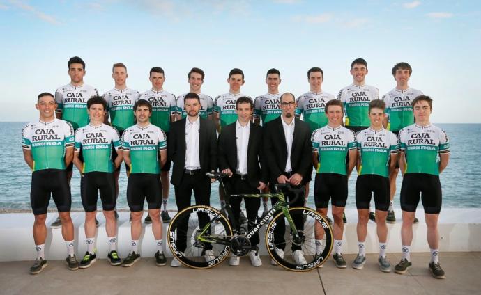 Hay cosas.. Que todavía no podemos explicar racionalmente, pero este año tengo un #Feeling especial con este grupo. Creo que va ser un gran año💪.

<a href="/CajaRural_RGA/">Team Caja Rural-RGA</a> #Sumatealverde

Pd: Jhojan, Alejo, Juanfer, Jefferson Orluis, os esperamos👌