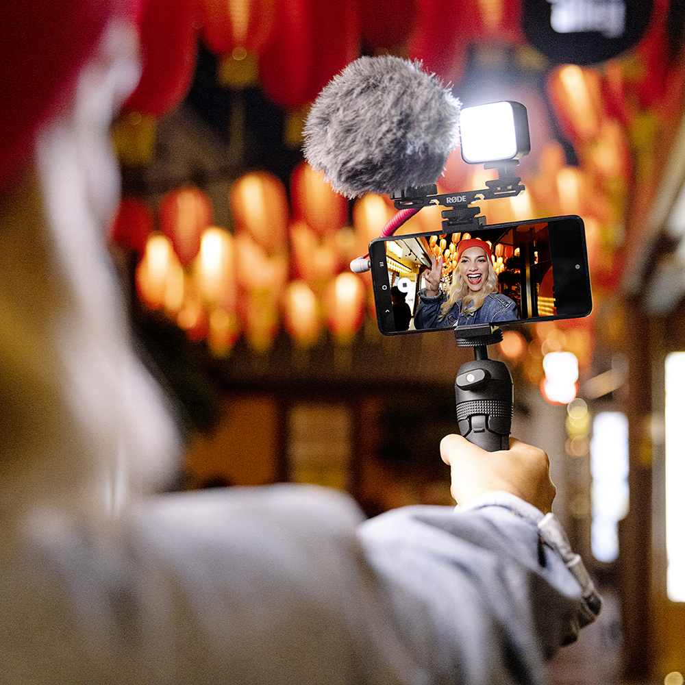 ogisaku_com's tweet image. 【新製品情報】
#RODE（ロード)
マイクロフォンズ
#ブイロガーキット
■ ユニバーサル
　（3.5mm TRRS端子対応）
ogisaku.com/products/list.…
スマートフォン用の
Vlog（ブイログ）撮影キット
[1月22日発売]【ご予約受付中】
#VloggerKit