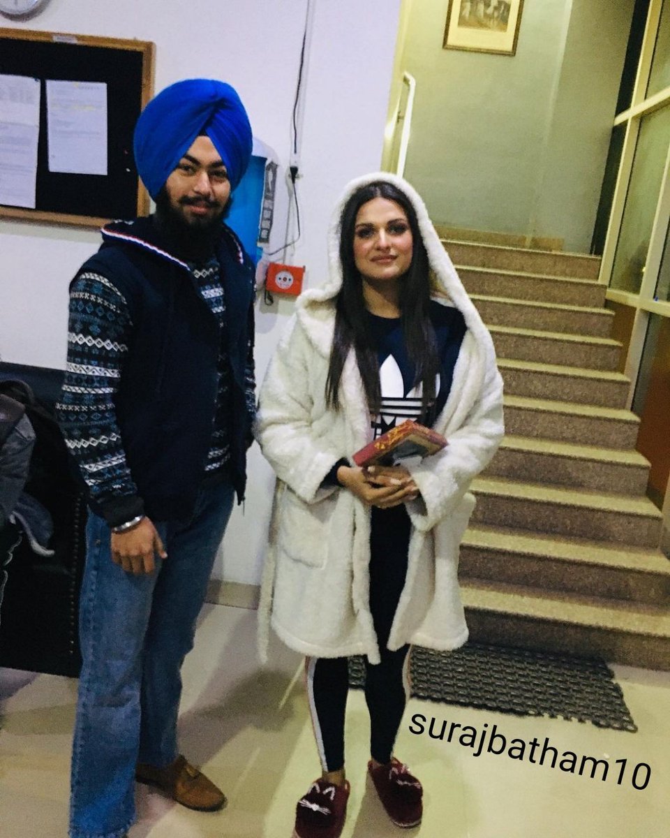 SurajBatham10's tweet photo. Today's pic 😍💖

#HimanshiKhurana https://t.co/tjUYTpuEPp