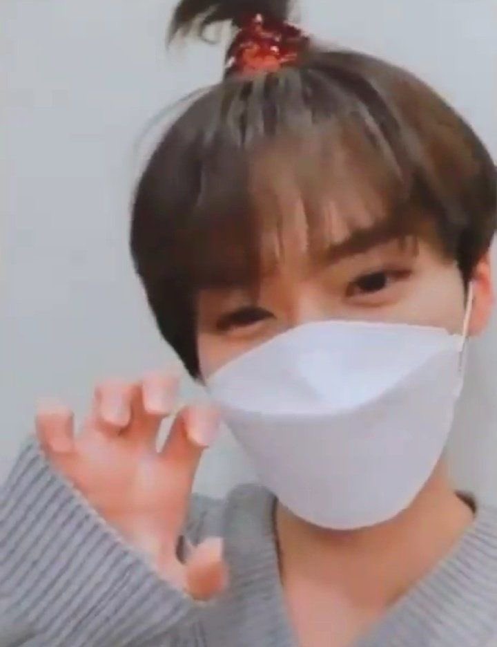 — minho pics that are in my mind rent free; a beautiful thread  #StrayKids  #skz