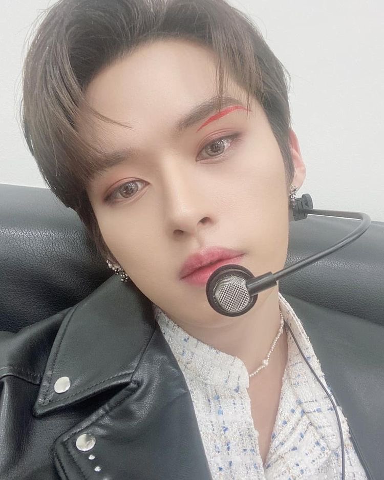 — minho pics that are in my mind rent free; a beautiful thread  #StrayKids  #skz