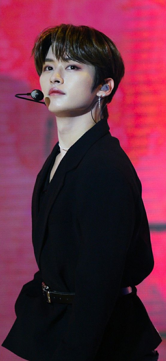 — minho pics that are in my mind rent free; a beautiful thread  #StrayKids  #skz