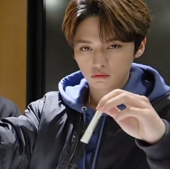 — minho pics that are in my mind rent free; a beautiful thread  #StrayKids  #skz