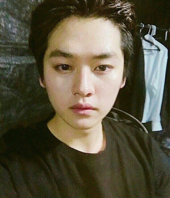 — minho pics that are in my mind rent free; a beautiful thread  #StrayKids  #skz