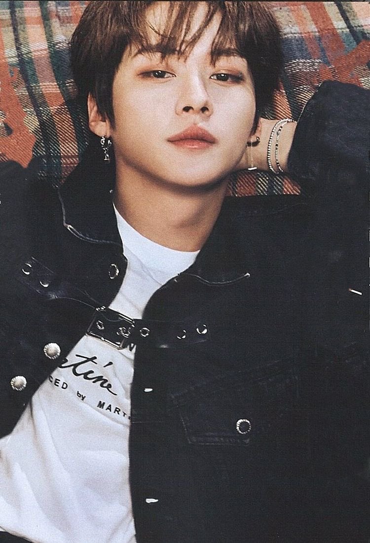 — minho pics that are in my mind rent free; a beautiful thread  #StrayKids  #skz