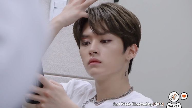 — minho pics that are in my mind rent free; a beautiful thread  #StrayKids  #skz