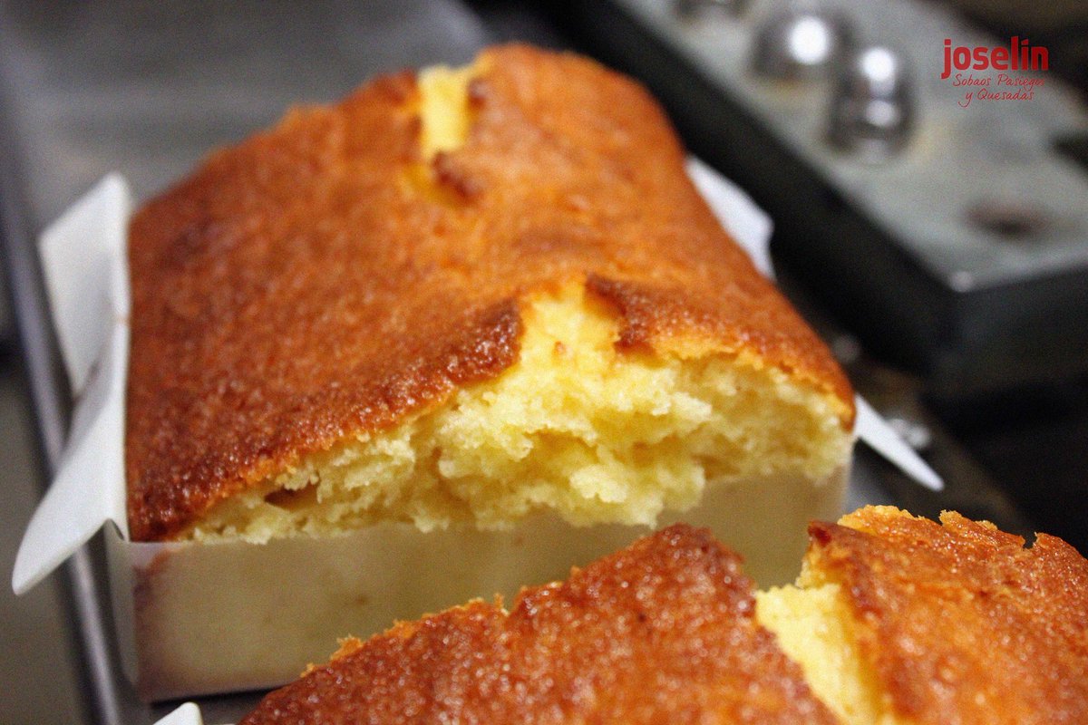 La textura de nuestros Sobaos Pasiegos es una de las características más apreciadas por nuestros clientes.. esponjoso y firme con deliciosos aromas de mantequilla dulce...🥰

#sobaos  #cantabria #gourmet #dulces