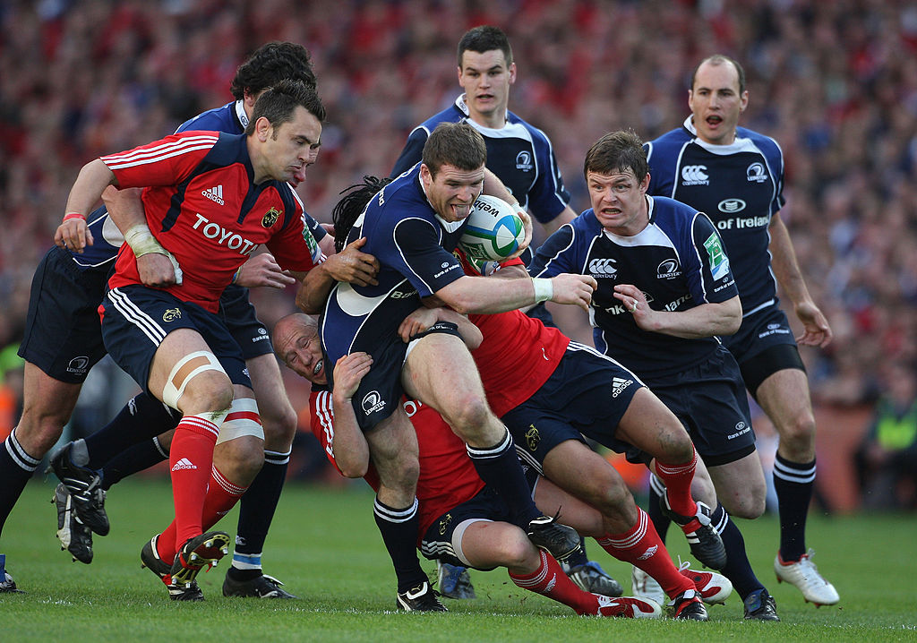 We're bringing <a href="/TommyBowe/">Tommy Bowe</a>, <a href="/Gordonwdarcy/">Gordon D'Arcy</a> &amp; <a href="/stringer9/">Peter Stringer</a> together tonight (virtually) to look ahead to Saturday's HUGE <a href="/Munsterrugby/">Munster Rugby</a> vs <a href="/leinsterrugby/">Leinster Rugby</a> game at Thomond. 

Any topics you would like discussed or any questions you have, get them into us 🏉🏉🏉

#GuinnessPro14 #MUNvLEI