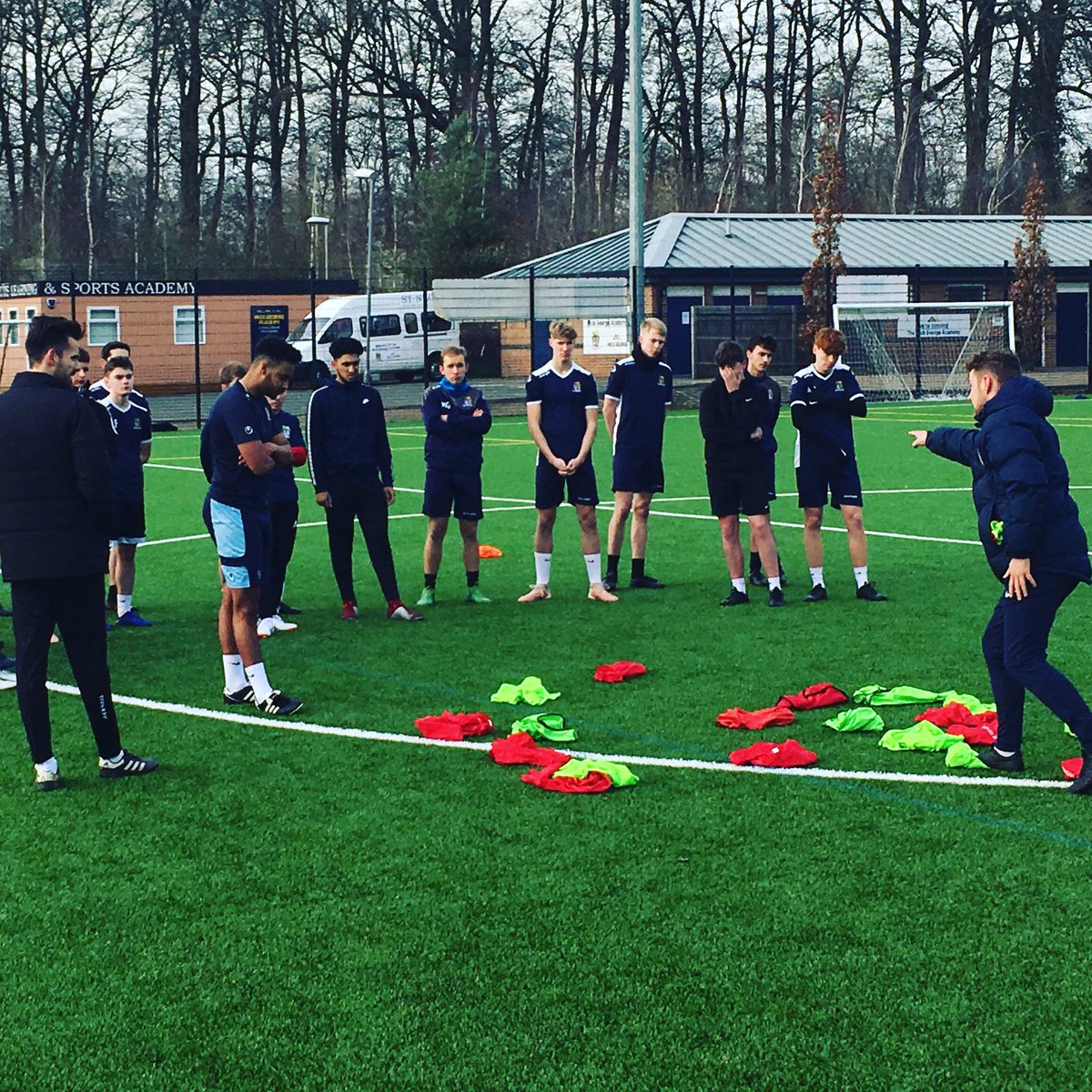 🚨Scholarship 2021-2022 🚨 
.
- Continued success linking players to professional clubs.

- Many players progressing to successful semi-pro clubs.

- Excellent link with local clubs of all levels. 

- Elite training environment

- Competitive Youth team

Reach your potential!⚽️