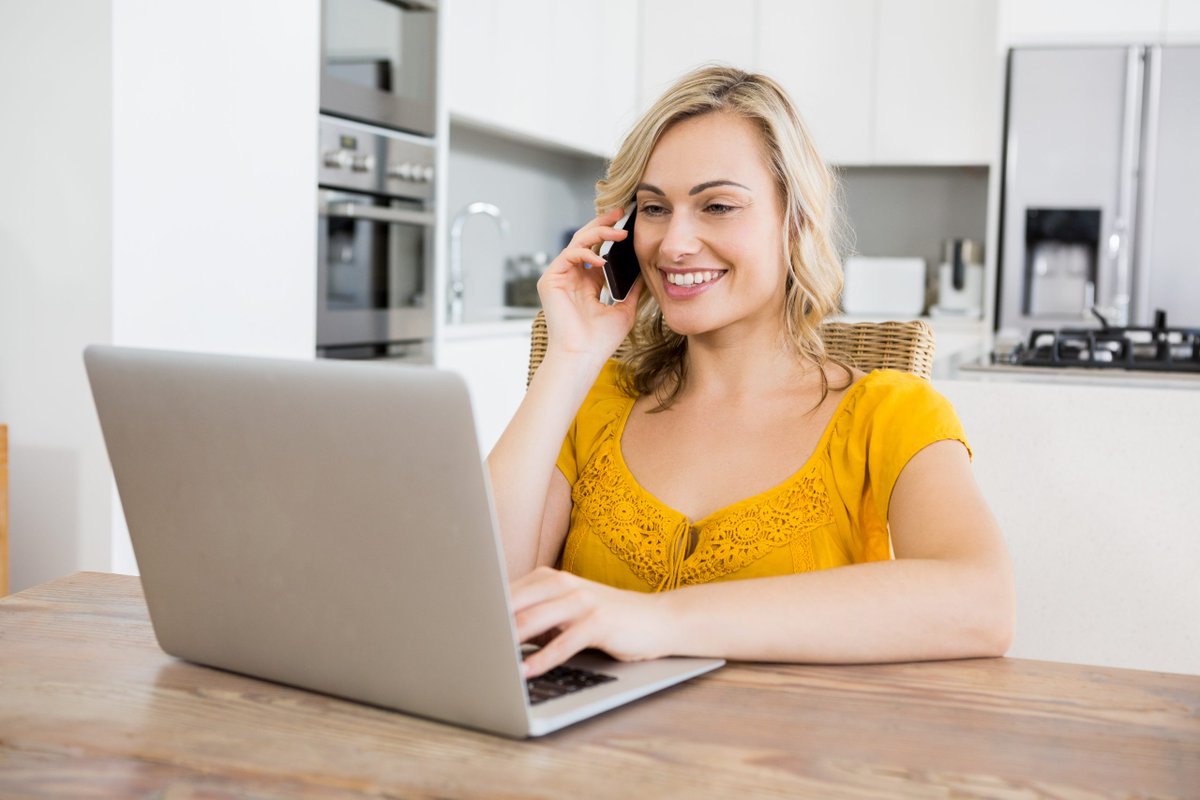 ”Onze afdeling administratie is normaal gesproken bereikbaar op een vast telefoonnummer. Als klanten hier naar toe bellen, gaat de telefoon over toestellen op de afdeling. Super makkelijk, tenminste als je aanwezig bent.”

Hoe regel je dit vanuit huis? cloudcontact.nl/product-overvi…