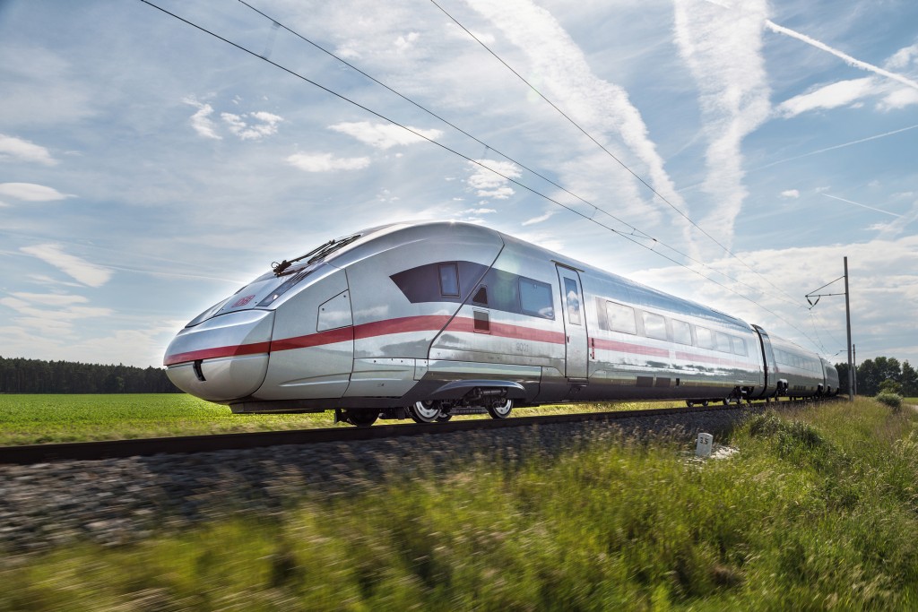 SiemensMobility's tweet photo. Great news for our service business: @DB_Presse has awarded us a contract for the revision of 40 #ICE4 #trains. Largest service order ever awarded to us by #DeutscheBahn. Read more: https://t.co/GDpPEzfW9u #availability @siemens_press https://t.co/HgOZocDhfJ