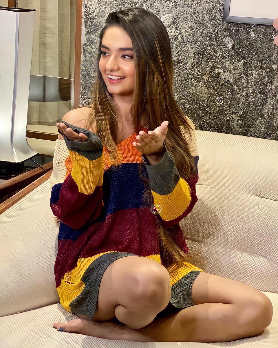 senheist's tweet photo. #morepowertoanushkasen https://t.co/zCQOr4NmHJ