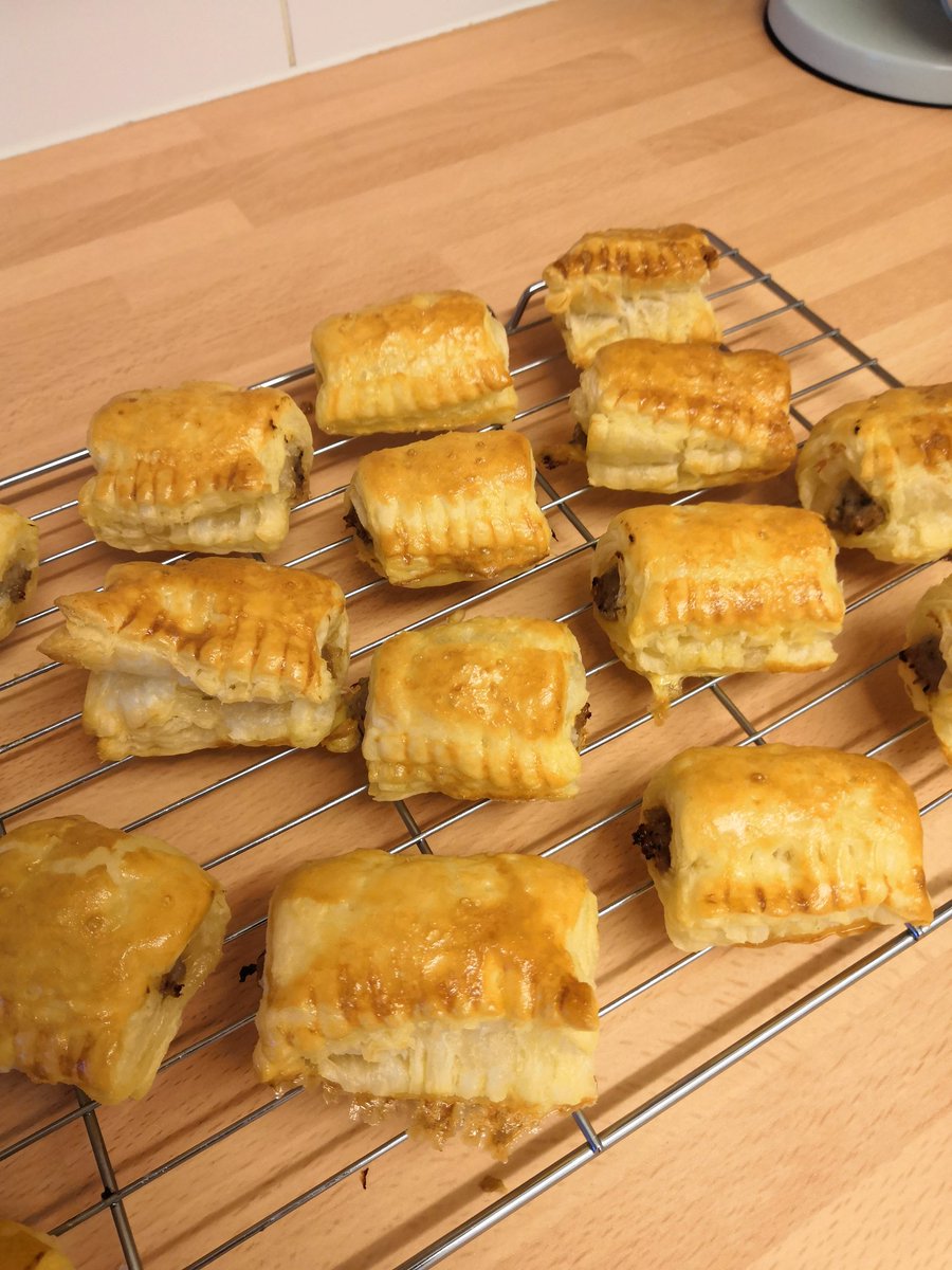 Made me some sausage rolls using @TheJollyHog chipolatas and they are very tasty. #homemade #notveganuary