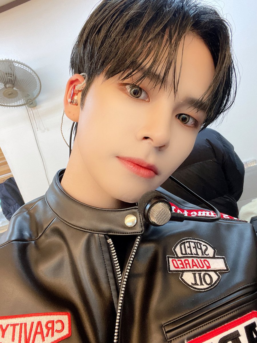 CRAVITY_CR's tweet photo. [TRAD] 19.01.21 @CRAVITYstarship

Wow~~ Por favor denle mucho amor a My turn de CRAVITY 🥰 ¡¡Por favor escuchen mucho las otras canciones también!!

#크래비티 #CRAVITY #세림 #Serim #HIDEOUT #BE_OUR_VOICE #My_Turn https://t.co/JOzBDlHfq7
