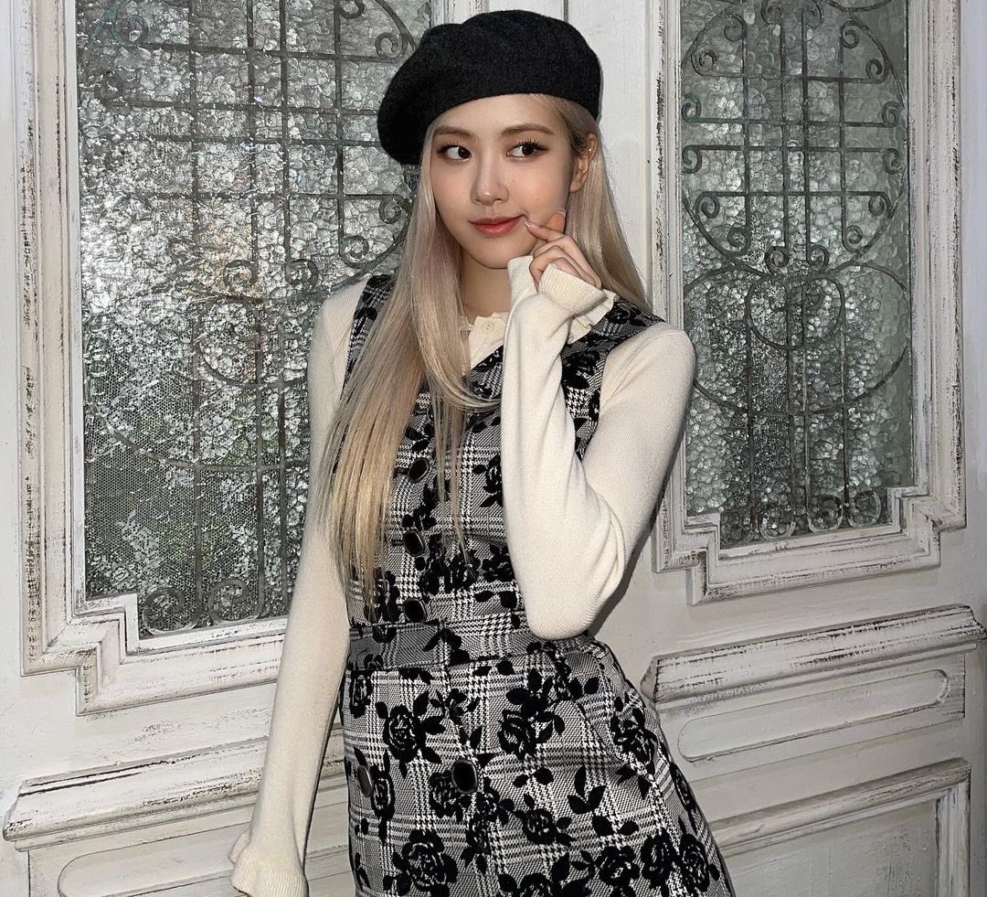 rosé pics tweet media