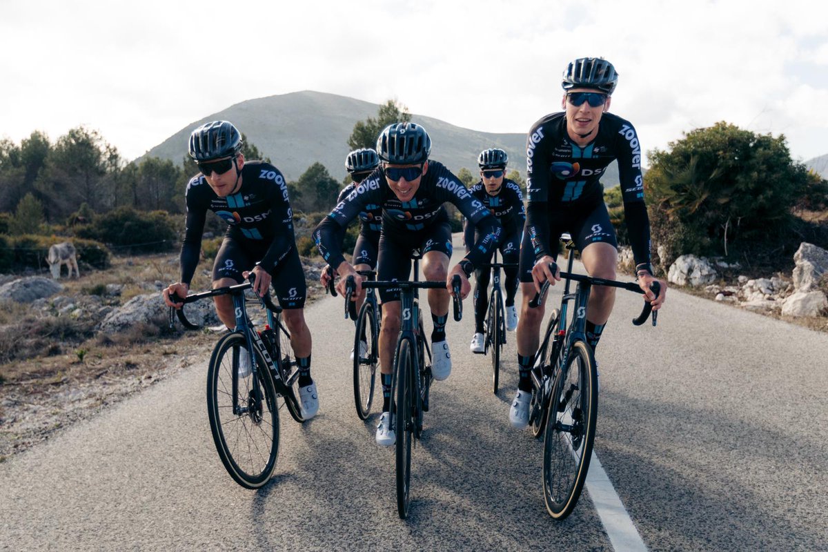 picnicpostnl's tweet image. No gifts for the younger guys in the mountains from @romainbardet 🎁😆