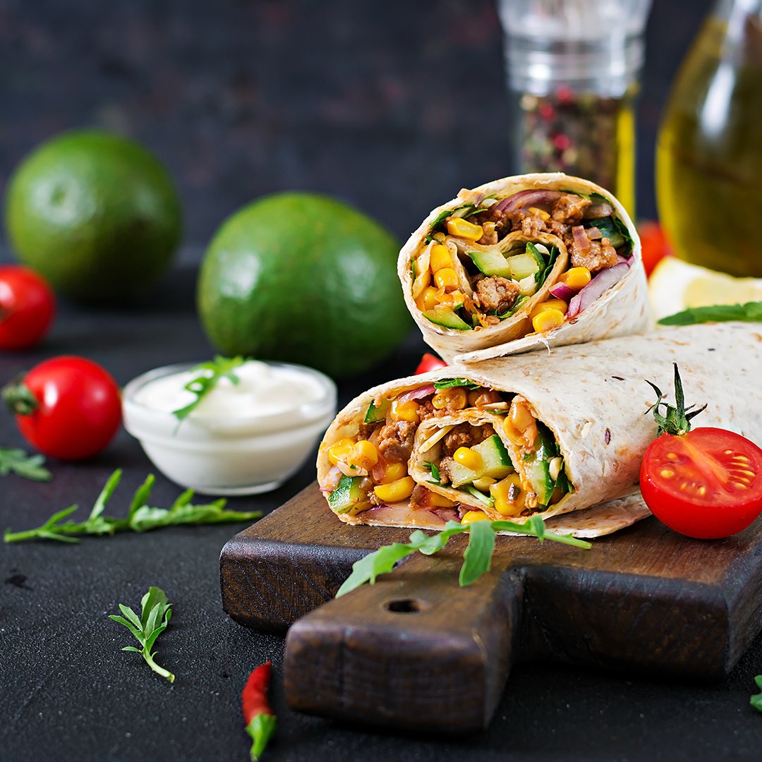 ShopMolu's tweet photo. Molu ürünlerinin çok yakıştığı Meksika Mutfağı'ndan burrito, baharatlarıyla efsane bir lezzet.🌯 Şimdi Molu farkıyla "dünyada yok böylesi" dedirten tarifi, bu linkte saklı. 🤫
https://t.co/PwyOLktXnS

#burrito #MeksikaMutfağı #MoluShop #MoluEt #eteatılanimza https://t.co/V2ZestLWYQ