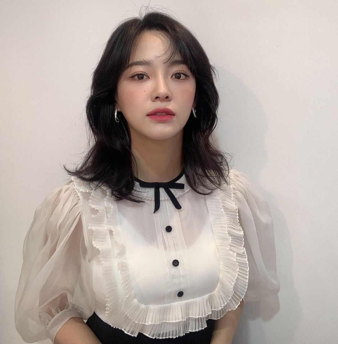 sejeongbar's tweet photo. [世正吧]    ·   图片   ·   210119
【clean_0828更新】
：犯人就是你第三季   制作发布会

#세정 #김세정 #SEJEONG #金世正 https://t.co/NT7y4zAt2V