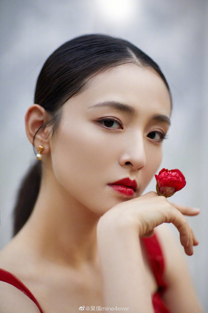 WuQianBrasil's tweet photo. 🎐[#UPDATE] 19.01.21📌
Wu Qian postou recentemente no weibo.

Wu Qian:" Olhando pelo telefone, hein? Fortuna e lucro."

  ⛓️|Tags: #WuQian #吴谦 #Mine4ever https://t.co/7eYaCzryfi