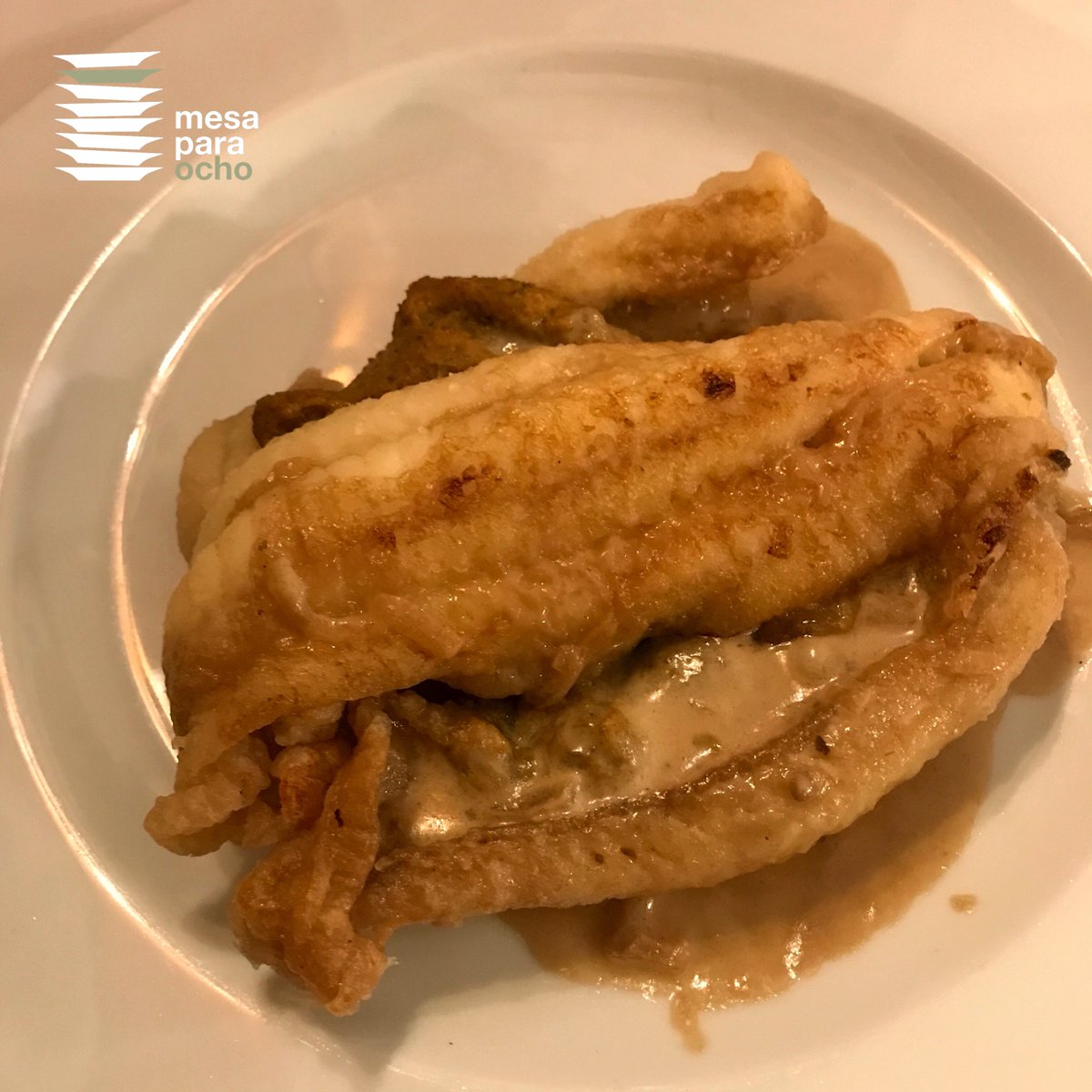 🍽️ Lenguado, sin espinas, relleno de Txangurro. Un plato típico de la cocina vasca con el que La Yaya Amelia nos ha vuelto a cautivar.
✍🏼 Post actualizado en nuestra web!!

#mesaparaocho #ExperienciesRDC #ViuRDC #seafood #RestaurantLaYayaAmelia #restaurantebcn #txangurro