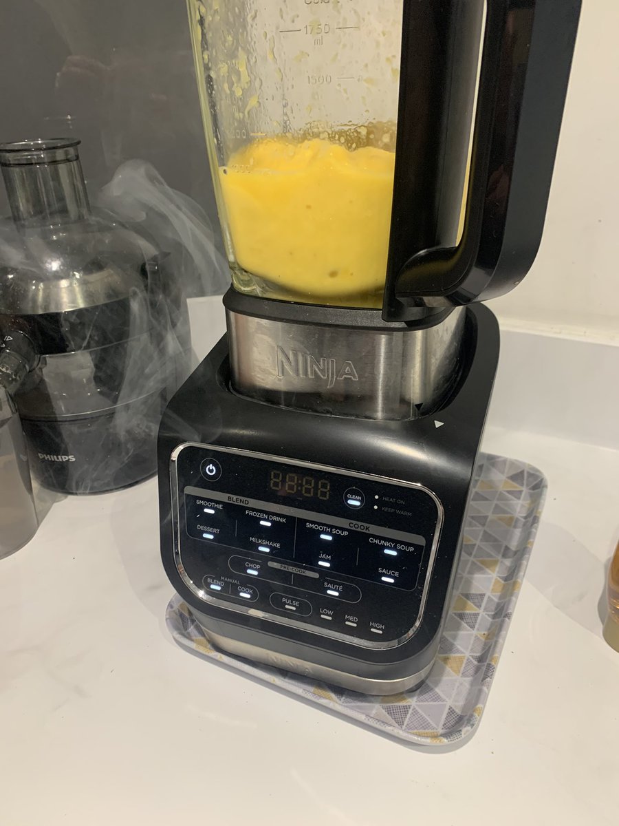 aligdav's tweet photo. @NinjaKitchen bought a ninja HB150UK on Sunday, horrified to say it burnt out and smoked out our whole kitchen this morning leaving soot marks on worktops. Very frightening. Please comment ASAP https://t.co/2NTXaRiMM7