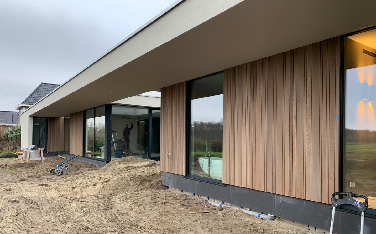 BroosdeBruijn's tweet photo. BDBA UPDATE | Vooroplevering woonhuis Lisse 
@Van der Geest Bouw &amp; Hout 
@Bouwbedrijf van der Geest Oud Ade https://t.co/NWHQNY0LTE