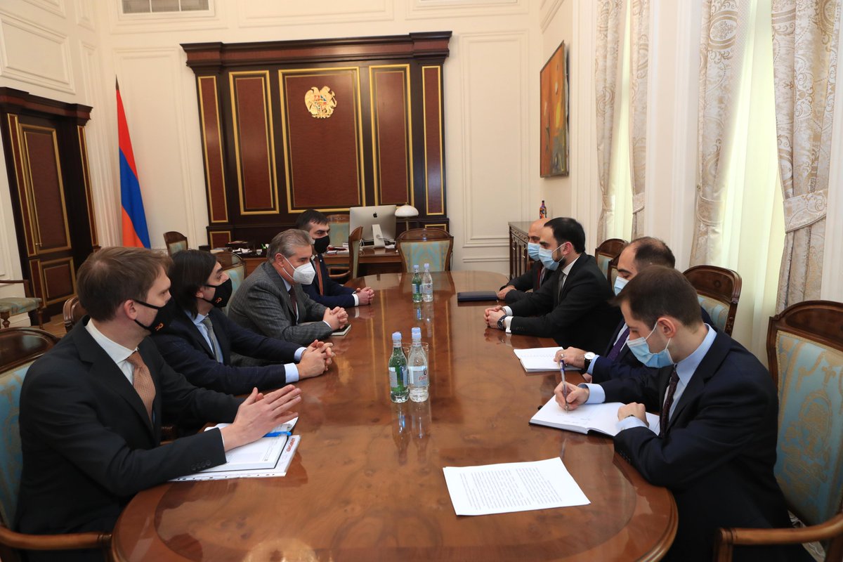 AvinyanTigran's tweet photo. Yesterday I hosted Giovanni Rubini, Chief Executive Officer at #Renco S.P.A. Discussed the ongoing construction process of the 250-MW power station in #Yerevan as well as new investment perspectives and a visit of an #Italian business delegation.
#Armenia #Business #investment https://t.co/MzkD7HcaEA