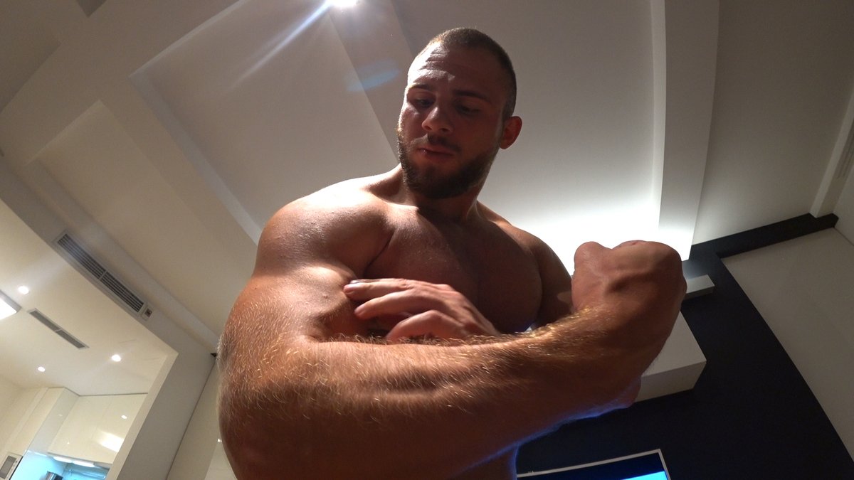 Muscle worship onlyfans