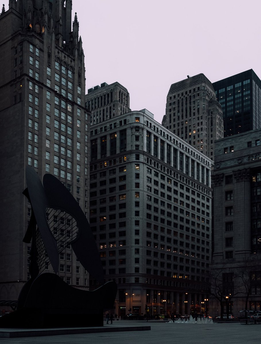 superdanger's tweet image. He remains as calm at the end
as at the beginning.
He has nothing,
thus has nothing to lose.
What he desires is non-desire;
what he learns is to unlearn.
He simply reminds people
of who they have always been. #xpro2 #fujifilm